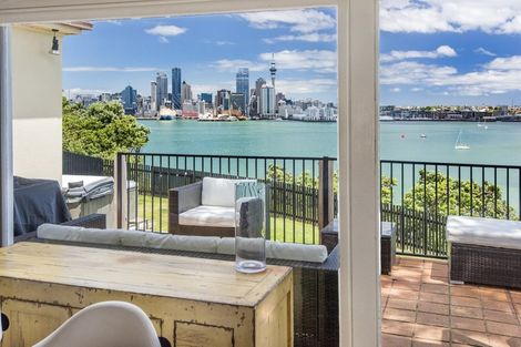 Photo of property in 89 Stanley Point Road, Stanley Point, Auckland, 0624