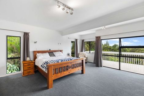 Photo of property in 292 Forest Hill Road, Waiatarua, Auckland, 0612
