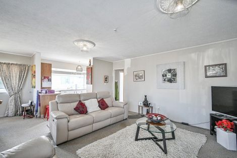 Photo of property in 1110a Karamu Road North, Mayfair, Hastings, 4122