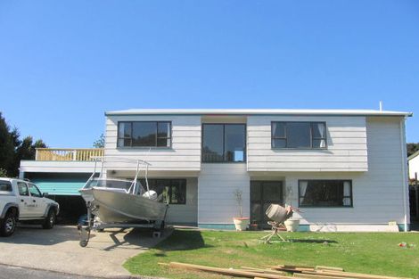 Photo of property in 4 Punga Place, Whitianga, 3510