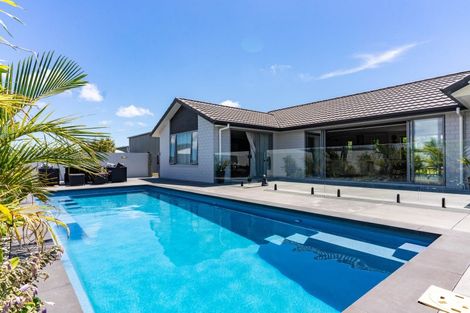 Photo of property in 70 Jack Boyd Drive, Mangawhai Heads, Kaiwaka, 0573