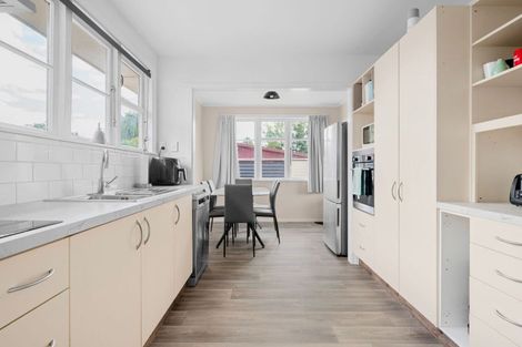 Photo of property in 9 Coleridge Drive, Enderley, Hamilton, 3214