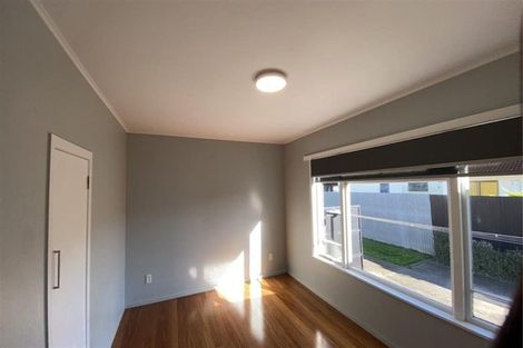 Photo of property in 913 Heretaunga Street East, Parkvale, Hastings, 4122