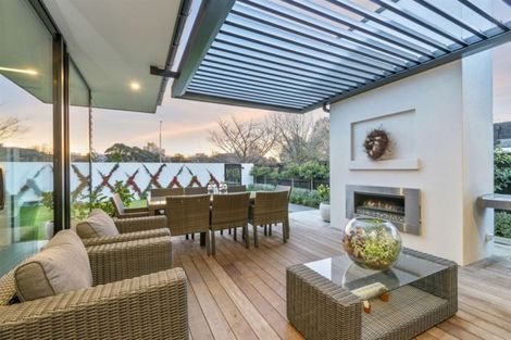 Photo of property in 64 Clyde Road, Ilam, Christchurch, 8041