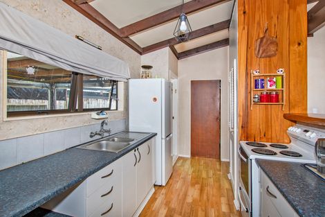 Photo of property in 10 Jordan Street, Hikurangi, 0114