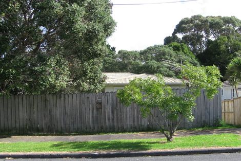 Photo of property in 53 Covil Avenue, Te Atatu South, Auckland, 0610