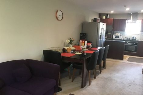 Photo of property in 2/85 Portage Road, New Lynn, Auckland, 0600