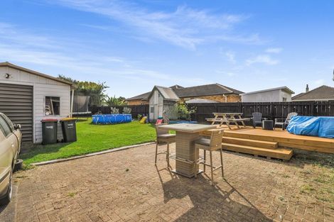 Photo of property in 25 Arimu Road, Papakura, 2110