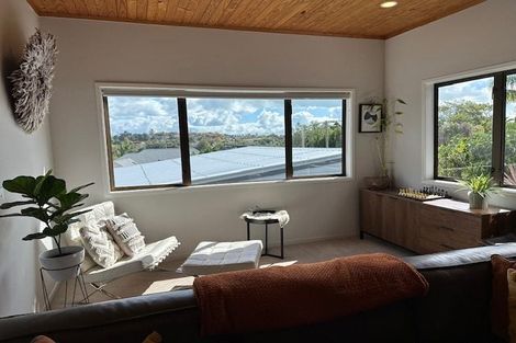 Photo of property in 155 Pah Road, Cockle Bay, Auckland, 2014