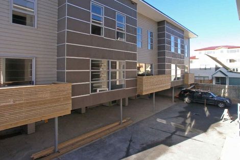 Photo of property in 1/123 The Parade, Island Bay, Wellington, 6023