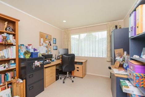 Photo of property in 100 Parnell Heights, Kelvin Grove, Palmerston North, 4414