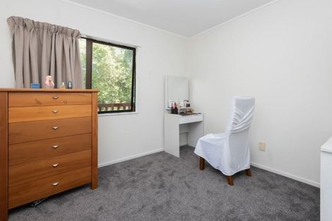 Photo of property in 39a Evelyn Road, Cockle Bay, Auckland, 2014