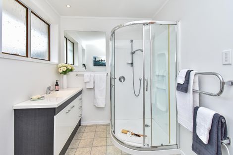 Photo of property in 2/54 Moore Street, Howick, Auckland, 2014