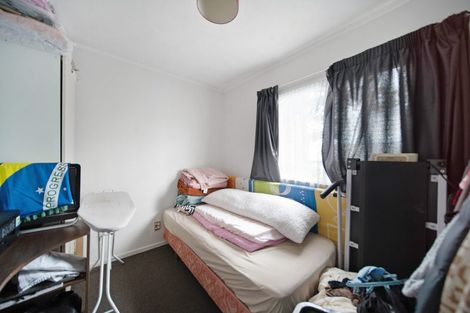 Photo of property in 2/23 Beihlers Road, Weymouth, Auckland, 2103
