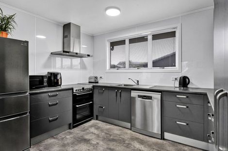 Photo of property in 6 Davidson Street, Hawera, 4610