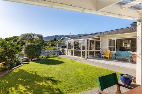 Photo of property in 113 Belvedere Avenue, Waikanae, 5036