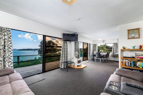 Photo of property in 202 Te Wahapu Road, Russell, 0272