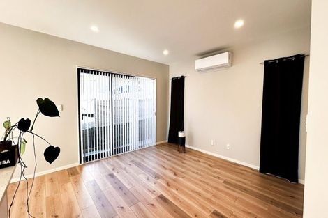 Photo of property in 24e Poinsettia Place, Henderson, Auckland, 0610