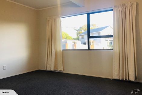 Photo of property in 25 Wingfield Place, Churton Park, Wellington, 6037