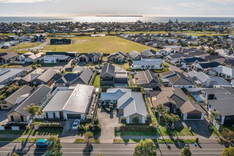 Photo of property in 107 The Boulevard, Papamoa Beach, Papamoa, 3118