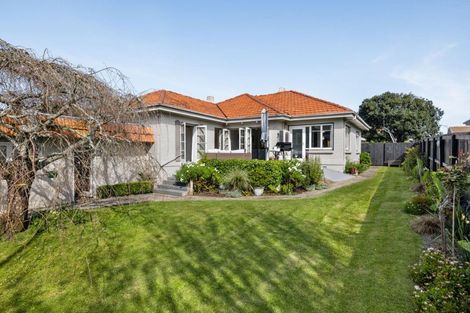 Photo of property in 122 Clarkin Road, Fairfield, Hamilton, 3214