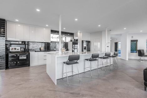 Photo of property in 995 Hibiscus Coast Highway, Waiwera, Orewa, 0994