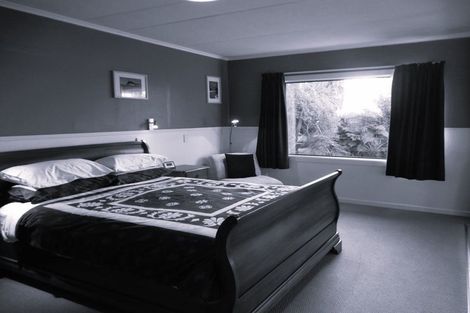 Photo of property in 9 Cooper Avenue, Holdens Bay, Rotorua, 3010