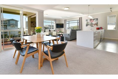 Photo of property in 64 Eaves Bush Parade, Orewa, 0931