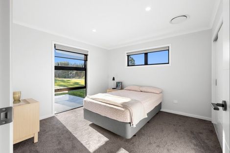 Photo of property in 230 Valley Views, Fitzherbert, Palmerston North, 4472