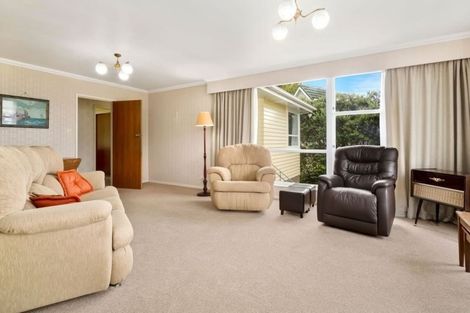 Photo of property in 10 Rembrandt Avenue, Tawa, Wellington, 5028