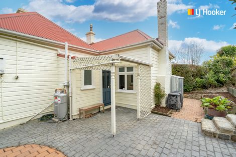 Photo of property in 24 Mataora Road, Kenmure, Dunedin, 9011