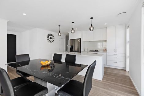 Photo of property in 25 Whakaturou Crescent, Pyes Pa, Tauranga, 3112