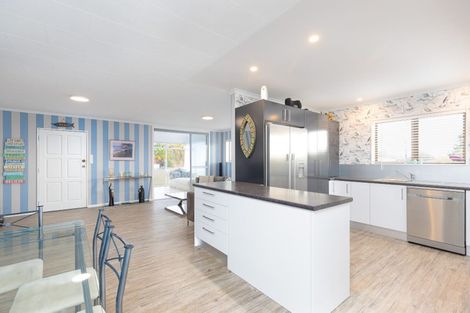 Photo of property in 56 Aranui Road, Mapua, 7005