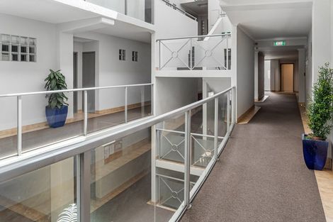 Photo of property in 281 Maunganui Road, Mount Maunganui, 3116