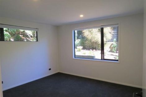 Photo of property in 16 Peace Avenue, Moturoa, New Plymouth, 4310