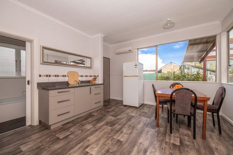 Photo of property in 14 Queen Street, Westport, 7825