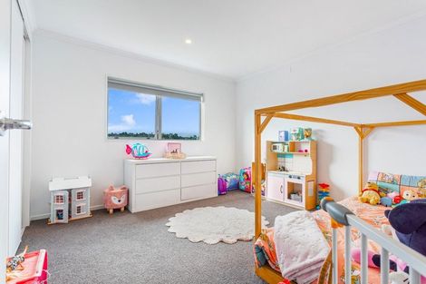 Photo of property in 36 Vincent Mcgrath Crescent, Swanson, Auckland, 0614