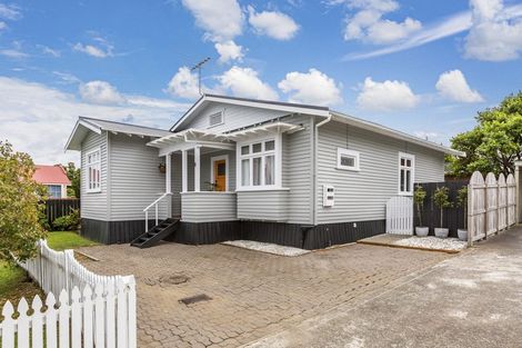 Photo of property in 134b Church Street, Onehunga, Auckland, 1061