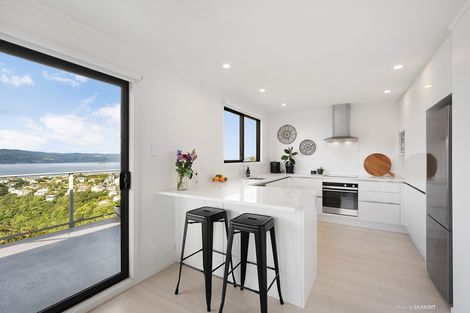 Photo of property in 22 Gurkha Crescent, Khandallah, Wellington, 6035