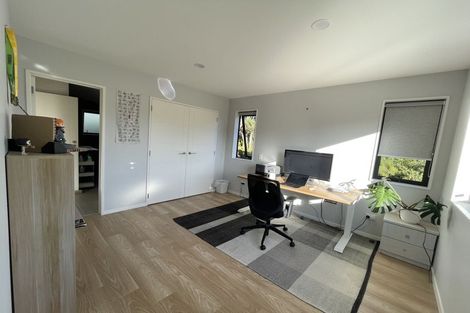 Photo of property in 18a Hazel Glen, Bayview, Auckland, 0629