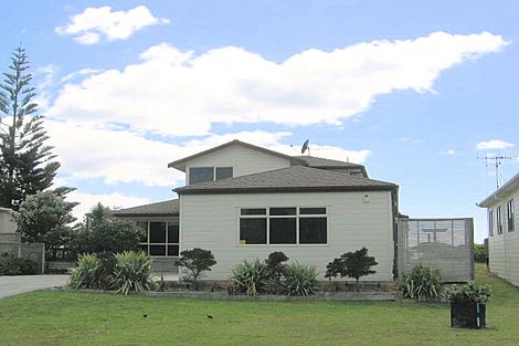 Photo of property in 45 Shaw Road, Waihi Beach, 3611