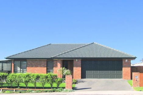 Photo of property in 75 Summerland Drive, Henderson, Auckland, 0612