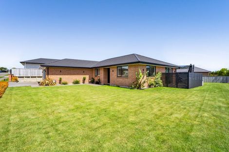 Photo of property in 37 Papawhero Drive, Bell Block, New Plymouth, 4312