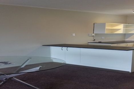 Photo of property in 2 The Promenade, Takapuna, Auckland, 0622