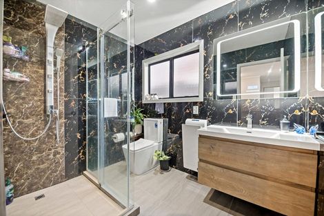 Photo of property in 2/7 Duke Street, Papakura, 2110