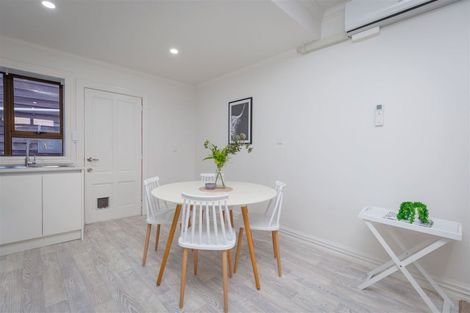 Photo of property in 69a Ellesmere Avenue, Miramar, Wellington, 6022