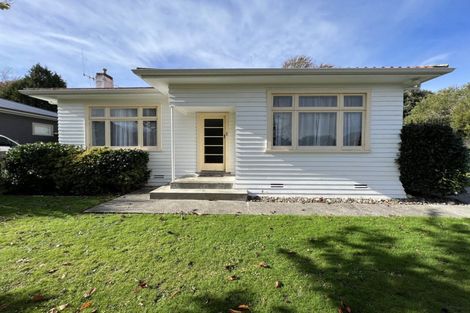 Photo of property in 5 Manuka Street, Hokowhitu, Palmerston North, 4410