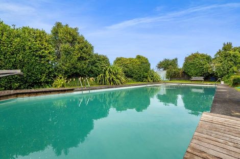 Photo of property in 19 Clifford Road, Eltham, 4322