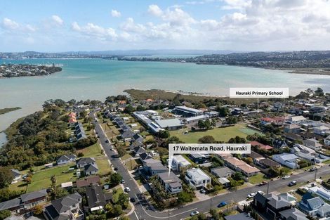 Photo of property in 17 Waitemata Road, Hauraki, Auckland, 0622
