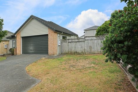Photo of property in 12 Peachstone Lane, Henderson, Auckland, 0612